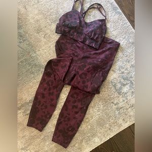 Womens sports bra yoga pant set from target like new